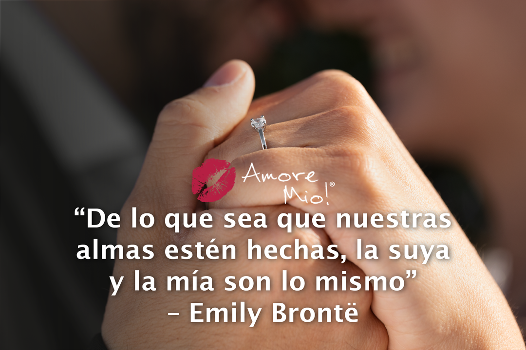 5 IDEAS FOR ANNOUNCING YOUR ENGAGEMENT TO FRIENDS AND FAMILY