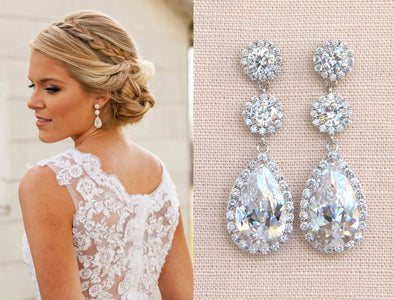 Qué aretes usar según el vestido.