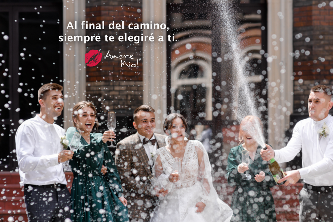 Los padrinos y las argollas de matrimonio.