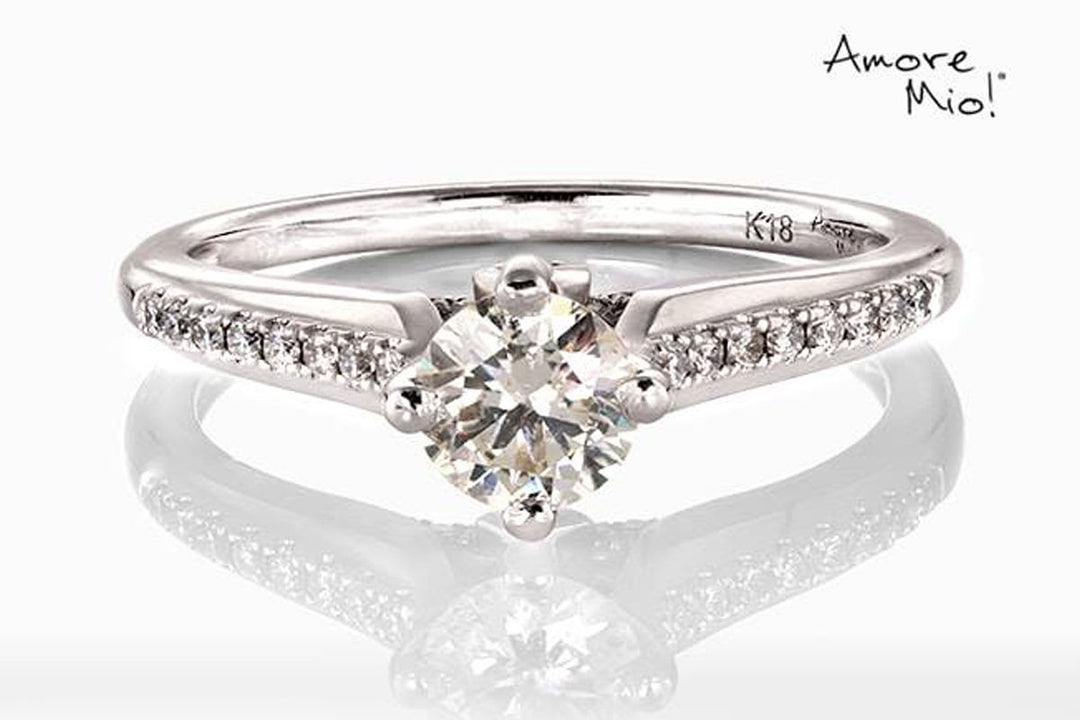 Tips for getting an engagement ring.