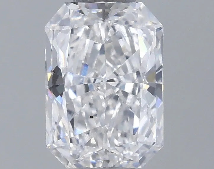 0.49ct Radiant Lab Grown Diamond (Colour E, Clarity VS2, IGI Certified)