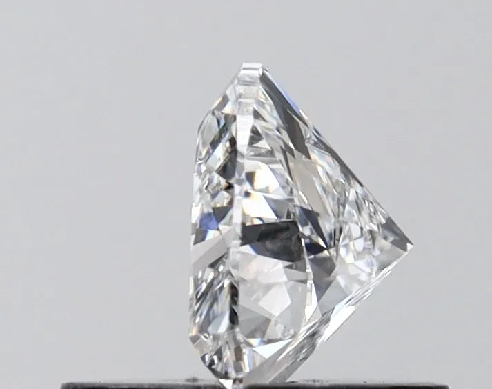 0.70ct Heart Lab Grown Diamond (Colour D, Clarity VVS2, IGI Certified)
