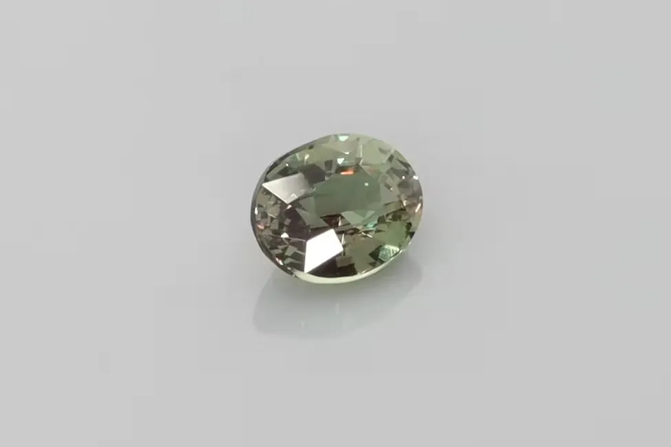0.72ct Oval Natural Alexandrite (Colour Multicolor, Clarity Eye Clean, Cut Faceted)