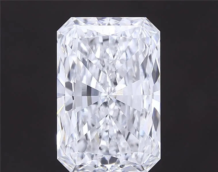 0.93ct Radiant Lab Grown Diamond (Colour E, Clarity VS1, IGI Certified)
