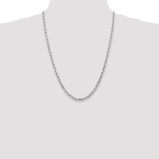 Cadena de Cuerda de Oro Blanco de 14K, 24 Pulgadas, 4.5 mm con Broche de Langosta y Acabado Diamond-Cut