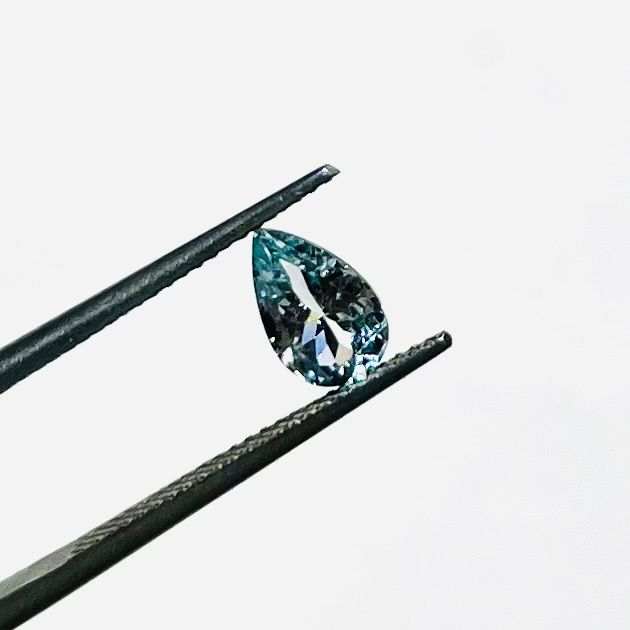 1.00ct Pear Natural Aquamarine (Colour Blue, Clarity Slightly Included, Cut Faceted)