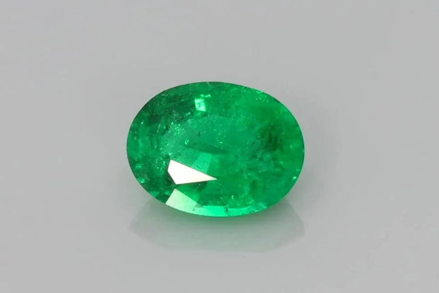 1.13ct Oval Natural Emerald (Colour Green, Clarity Slightly Included, Cut Faceted)