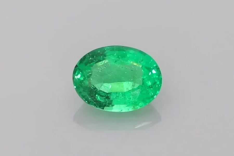 1.18ct Oval Natural Emerald (Colour Green, Clarity Slightly Included, Cut Faceted)