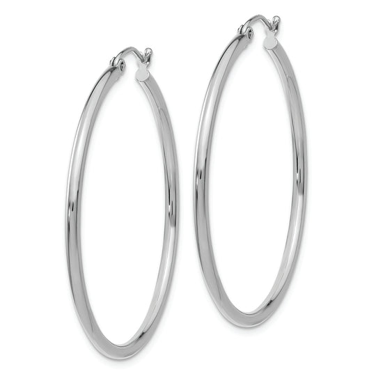 Pendientes de aro de tubo de 2 mm pulido en oro blanco de 10 quilates