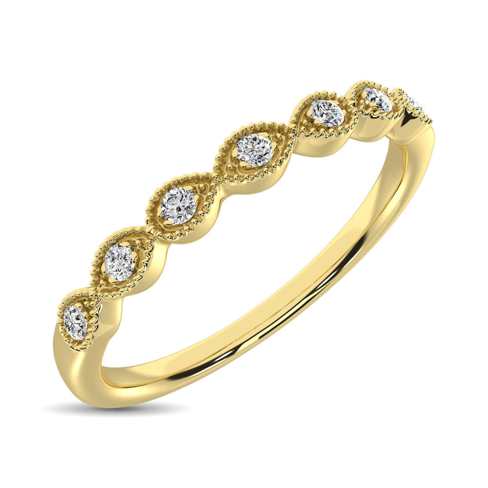 Oro amarillo de 14 quilates de 1/20 quilates total. Banda apilable de diamantes