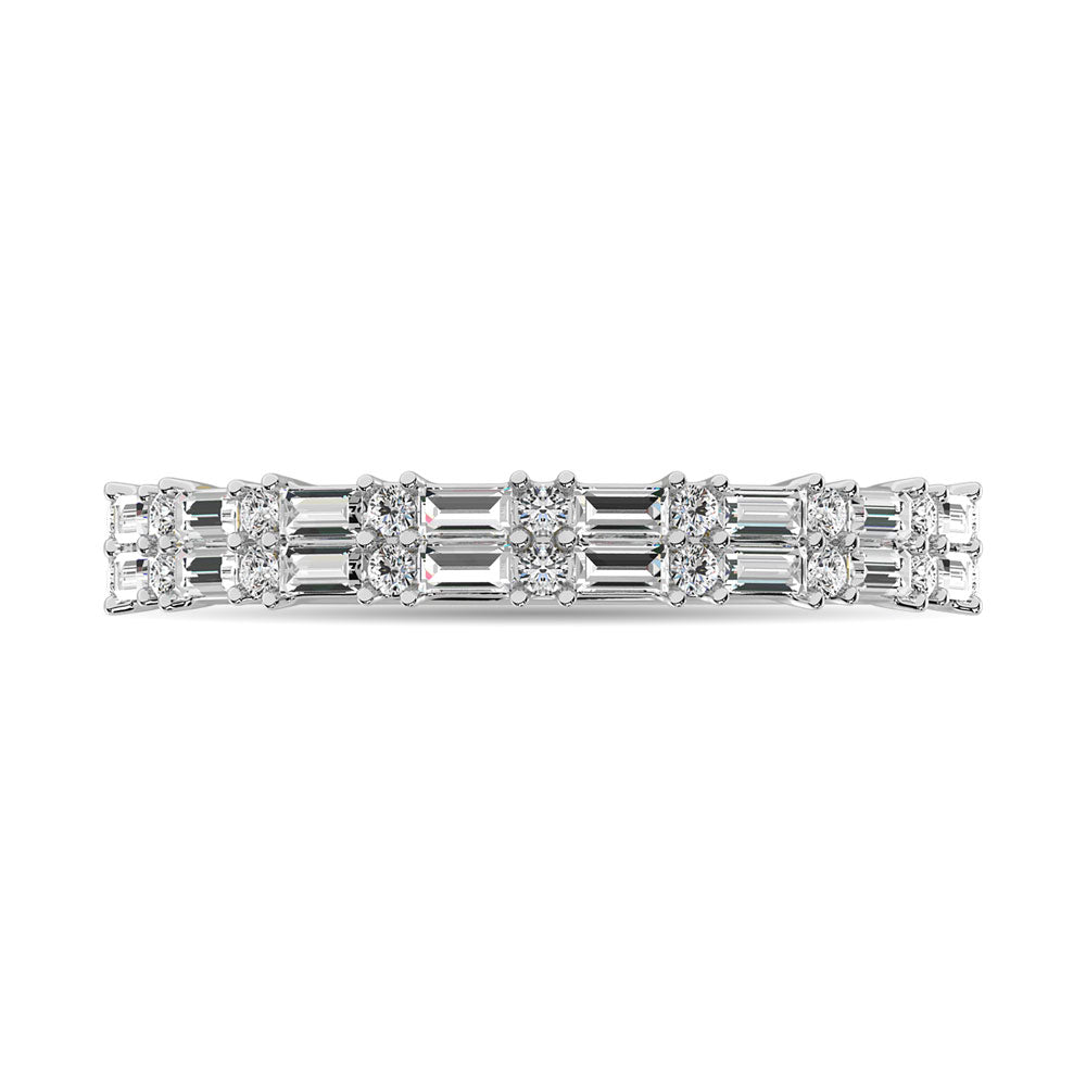 Diamante 1/3 Ct.Tw. Banda de moda de talla redonda y baguette en oro blanco de 10 k