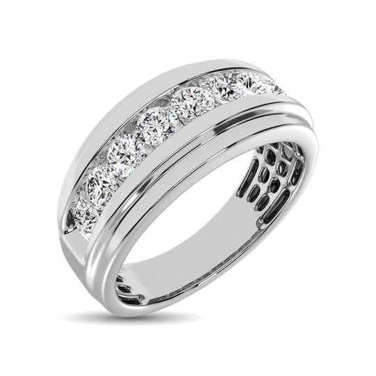 10K white gold 1/2 ct.tw. Men's band with satin diamond finish.