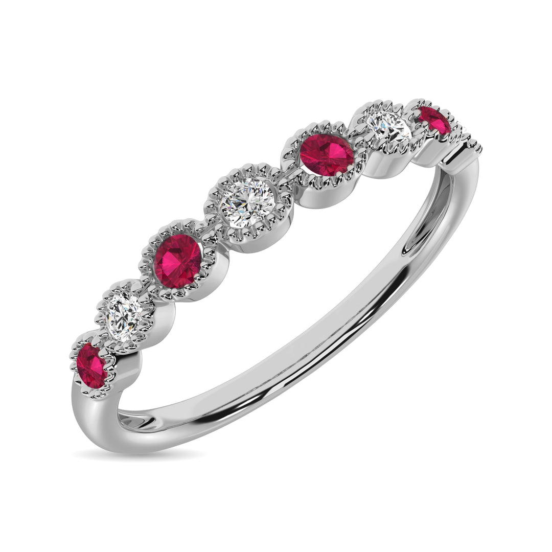 Diamante 1/6 Ct.Tw. Y una banda alternativa de rub√≠es en oro blanco de 10 quilates (4 diamantes y 4 rub√≠es)