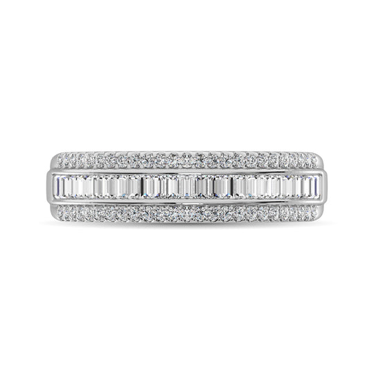 Oro blanco de 14 quilates con diamante redondo y baguette de 2/5 qt. total. Banda de aniversario