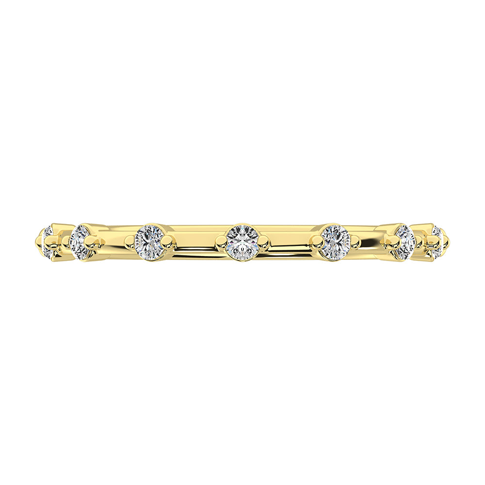 Oro amarillo de 14 quilates de 1/10 quilates total. Bandas de pila de diamantes