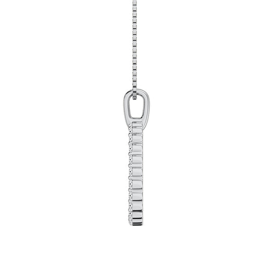 14K white gold, 1/5 carat total. Diamond open circle pendant