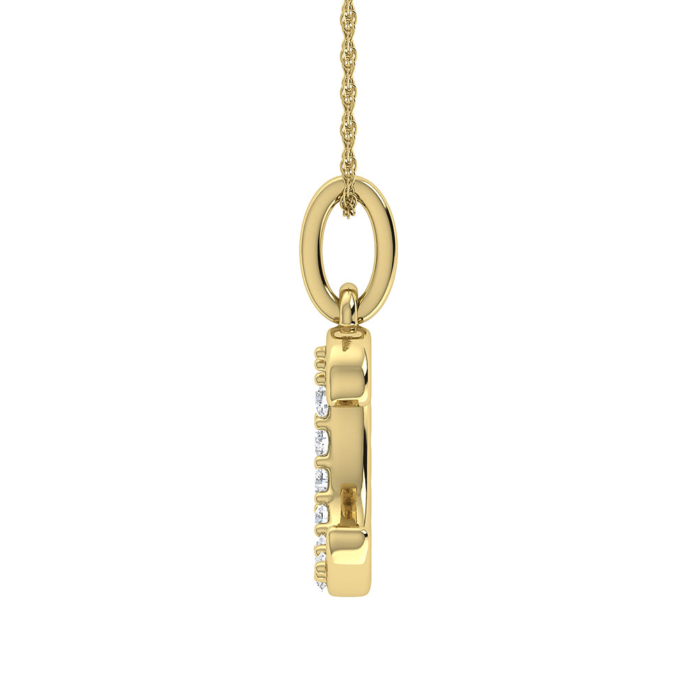 Diamante 1/20 Ct.Tw. Colgante con letra C en oro amarillo de 10 quilates