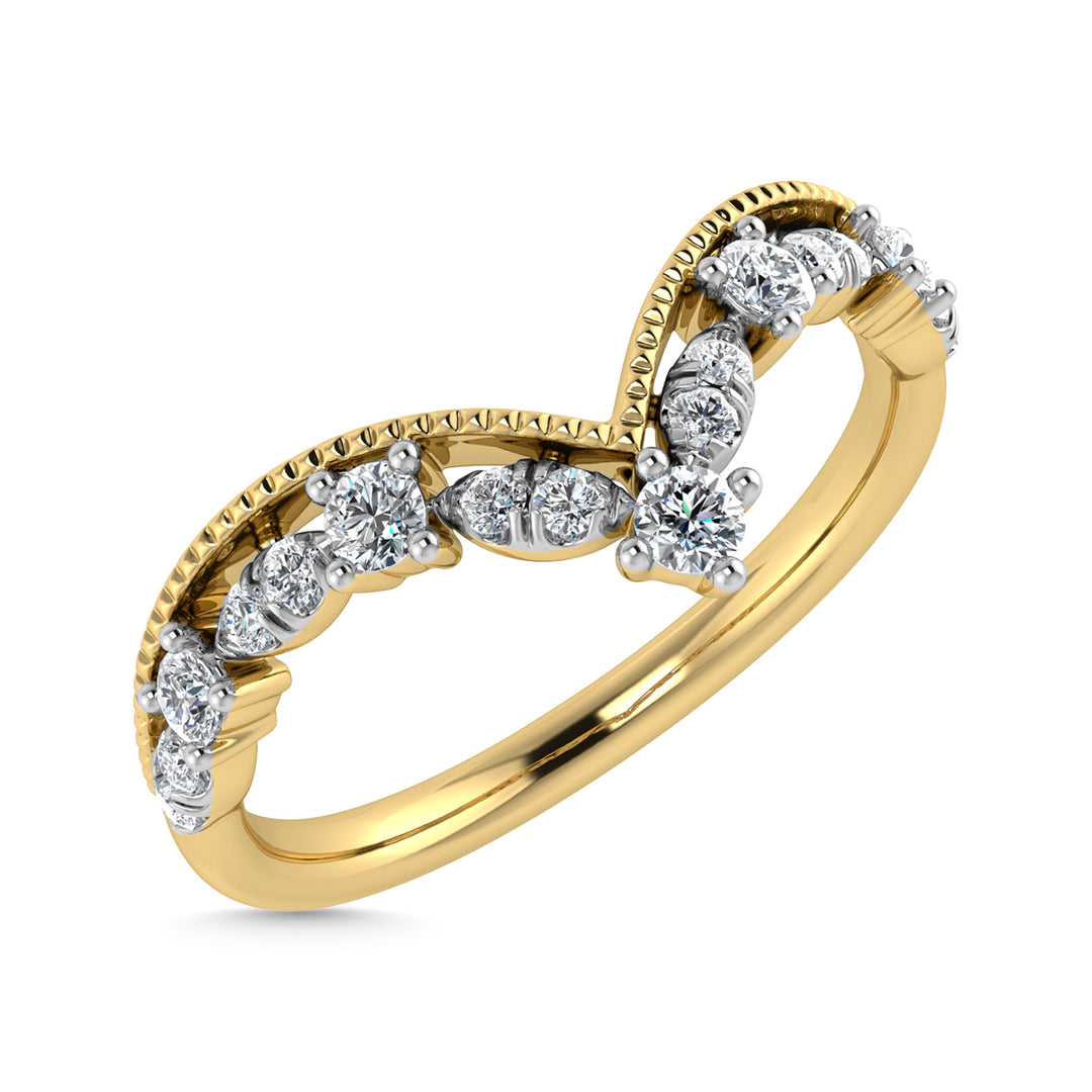 1/5 Ct. Diamond Tw. Chevron Band in 10K Yellow Gold