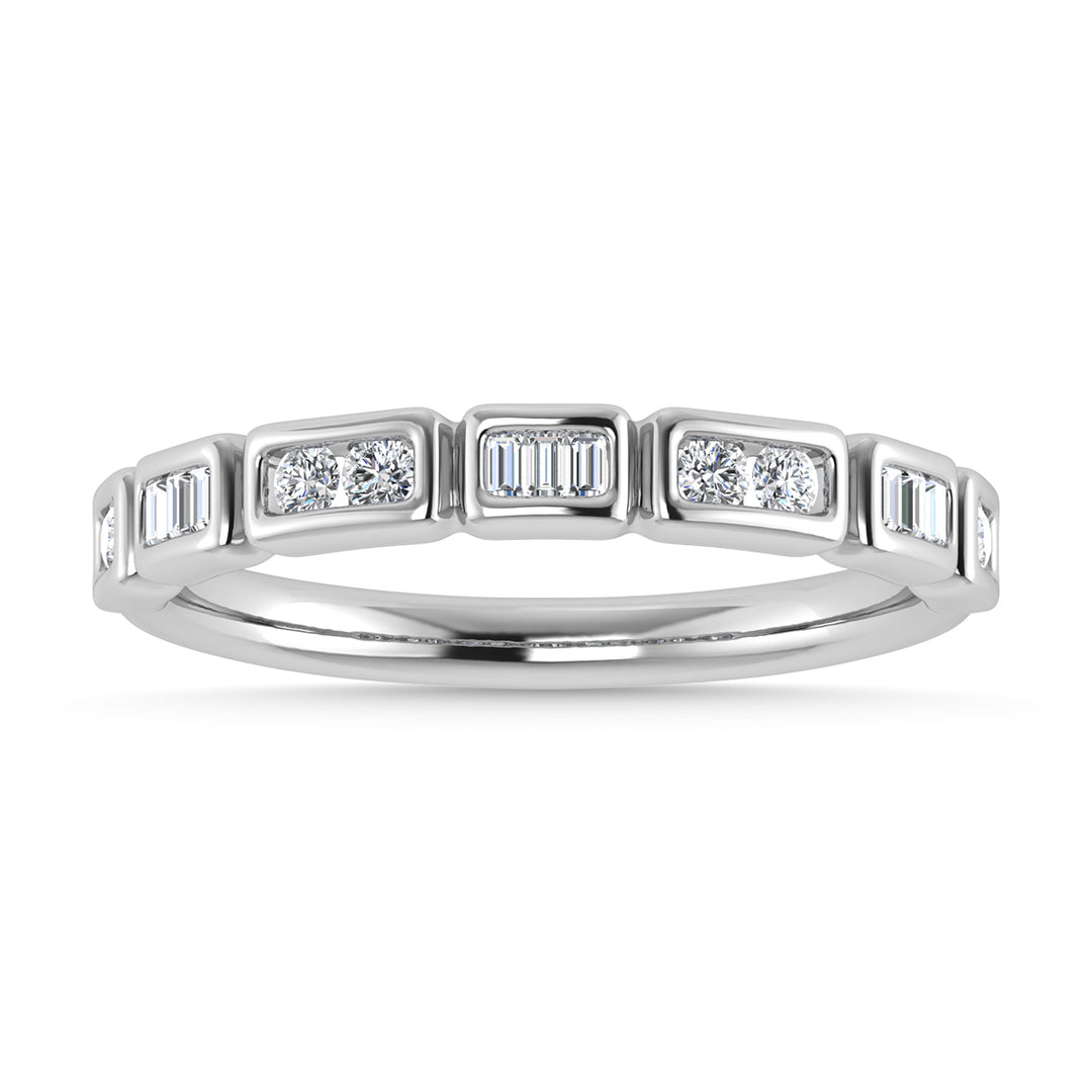 Diamante 1/5 Ct.Tw. Alianza tipo baguette redonda y recta en oro blanco de 14 k