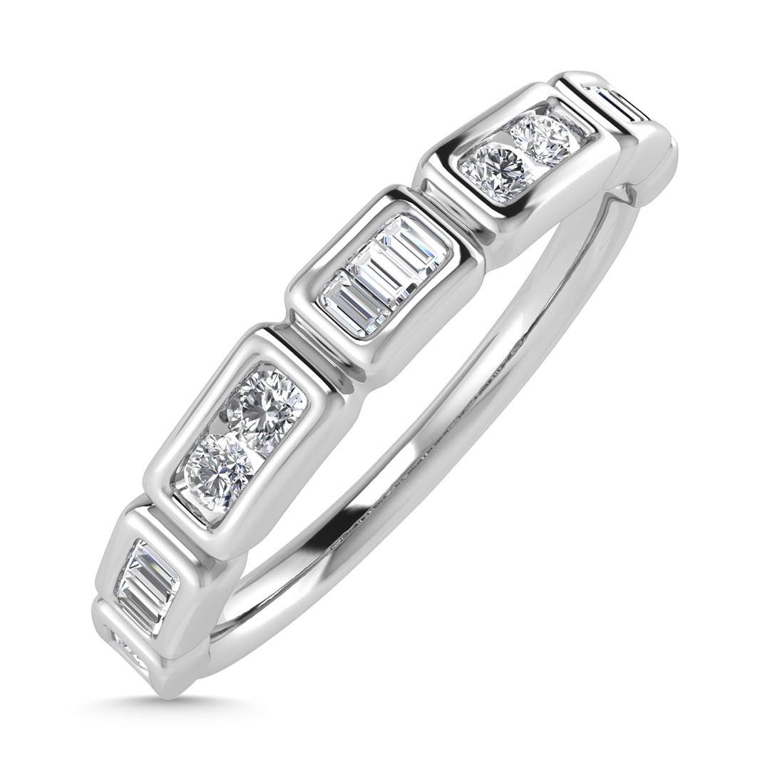 Diamante 1/5 Ct.Tw. Alianza tipo baguette redonda y recta en oro blanco de 14 k