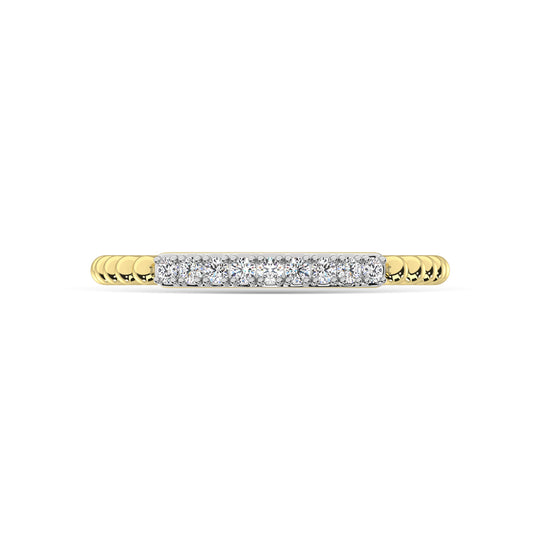Diamante de oro amarillo de 14 quilates de 1/10 quilates total. Banda apilable