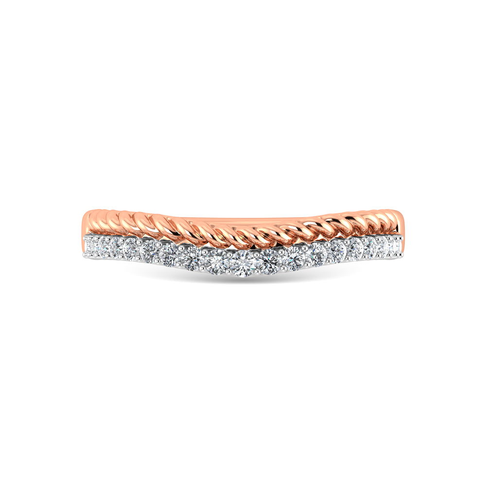 Diamante en oro rosa de 14 quilates de 1/10 quilates total. Banda curva