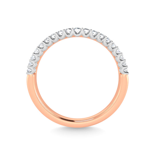 Diamante en oro rosa de 14 quilates de 1/10 quilates total. Banda curva