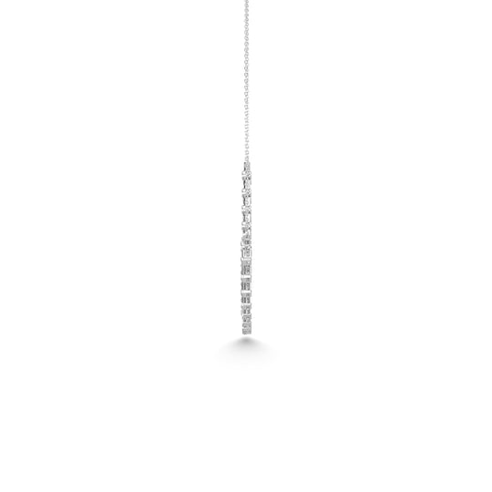 Diamond in 14K white gold, 3.5 carats total. Fashion pendant