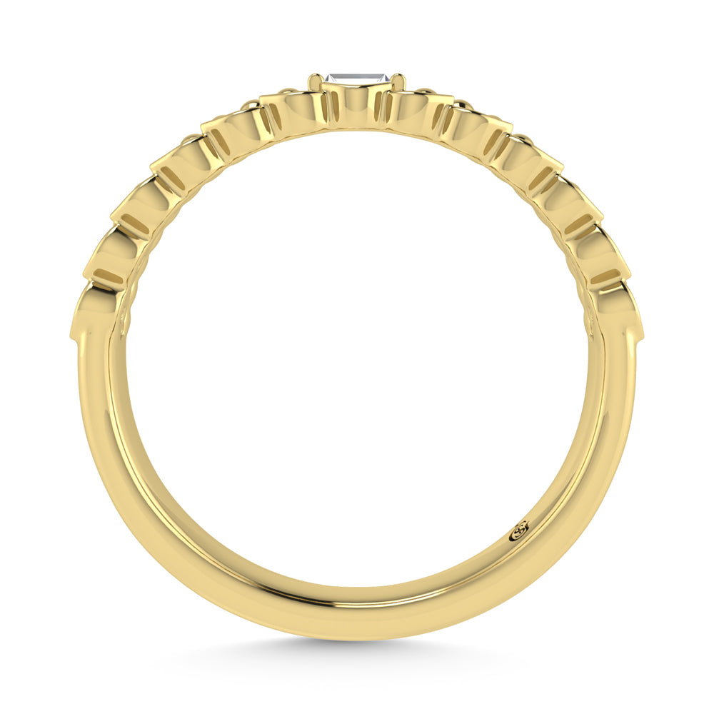 Diamante de oro amarillo de 14 quilates de 1/10 quilates total. Banda apilable