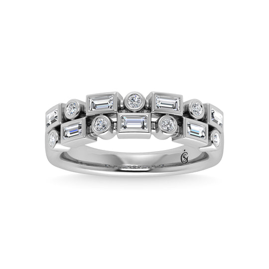 Diamante en oro blanco de 14 quilates de 3/8 quilates total. Banda apilable