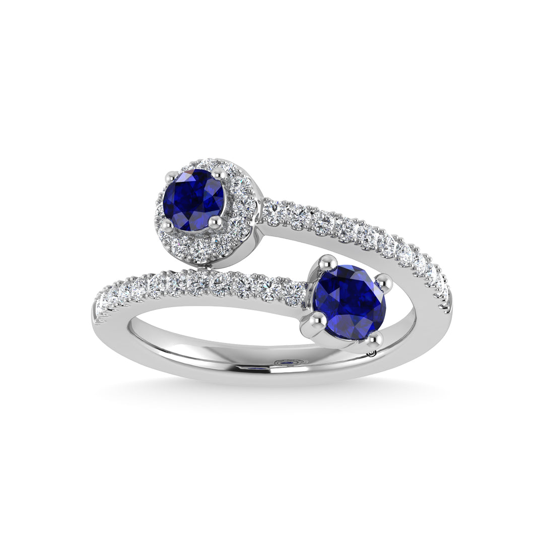Diamond in 14K white gold, 7/8 carat total. Fashion ring