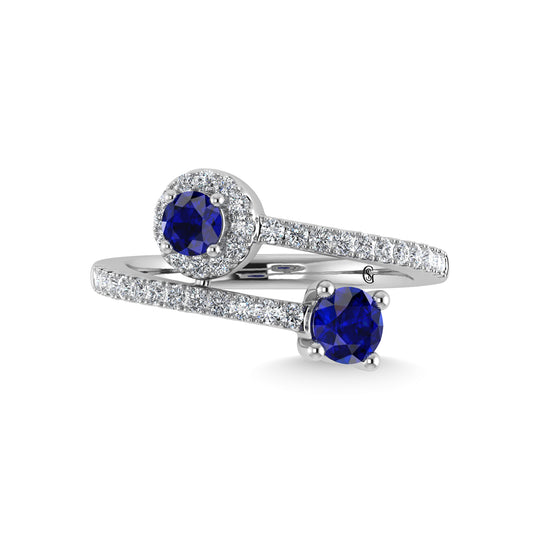Diamond in 14K white gold, 7/8 carat total. Fashion ring