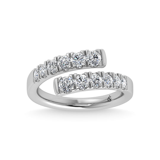 Diamante en oro blanco de 14 quilates, 7/8 quilates total. Anillo de moda