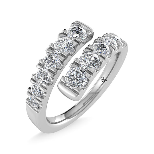Diamante en oro blanco de 14 quilates, 7/8 quilates total. Anillo de moda