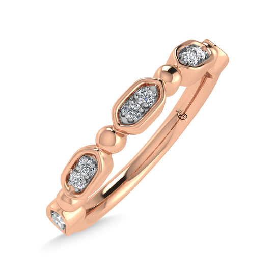 Diamante en oro rosa de 14 quilates de 1/20 quilates total. Banda apilable