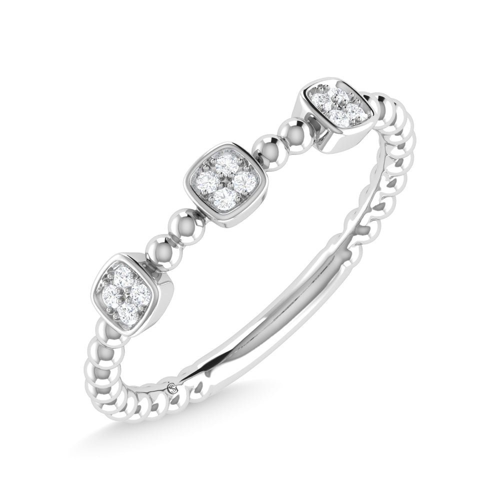 Diamante de oro blanco de 14 quilates de 1/10 quilates total. Banda apilable