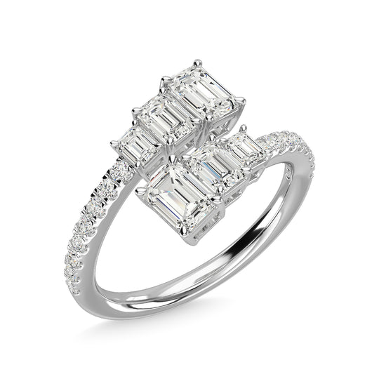 Diamante en oro blanco de 14 quilates de 1 7/8 quilates total. Anillo de moda