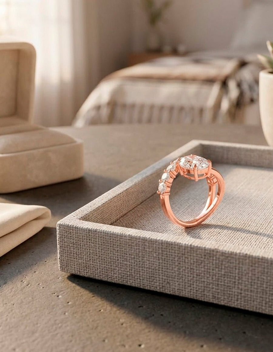 Anillo de compromiso - piedras laterales - AMORE124-OV-LG