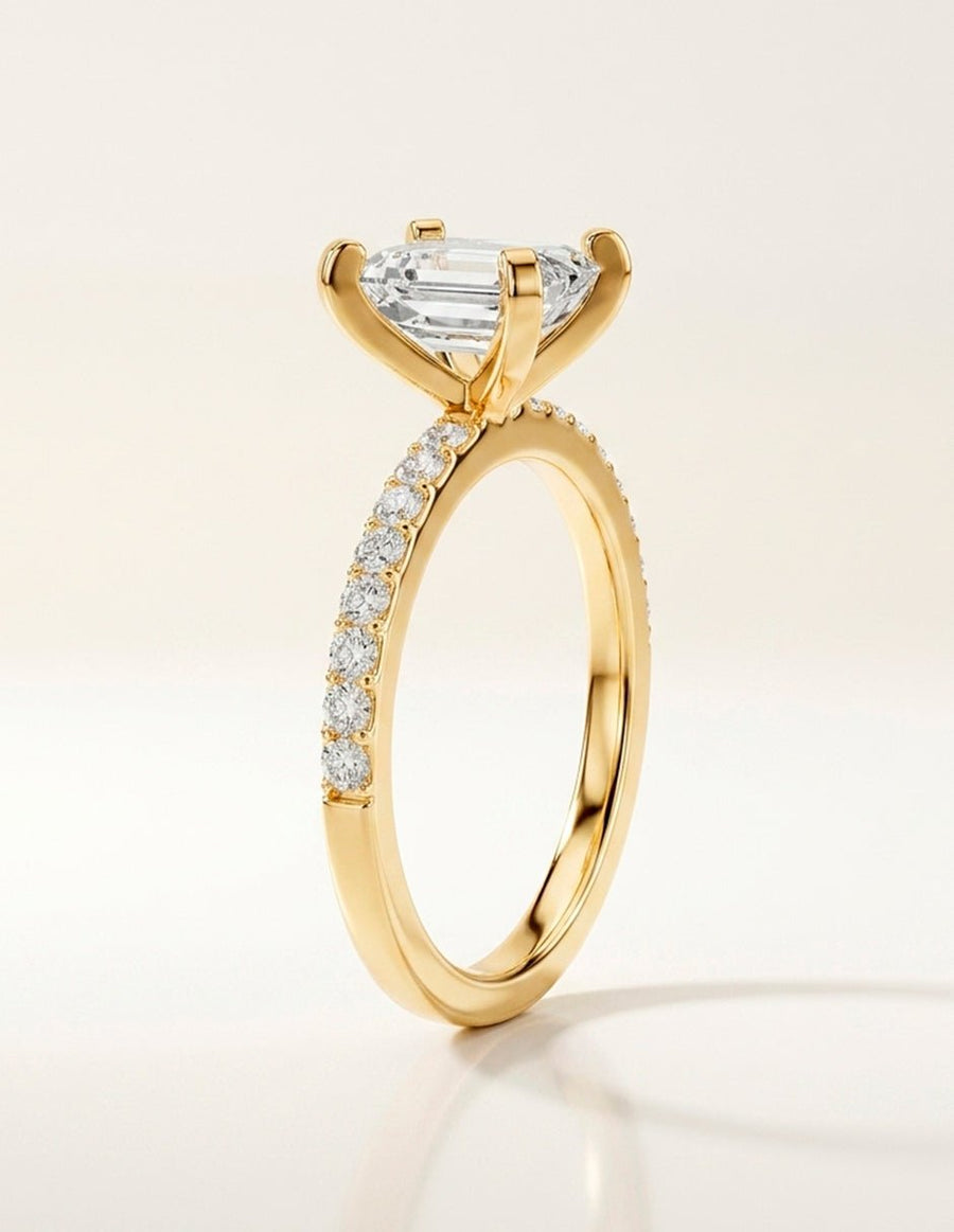 Anillo de compromiso - piedras laterales - AMORE138-EM-LG