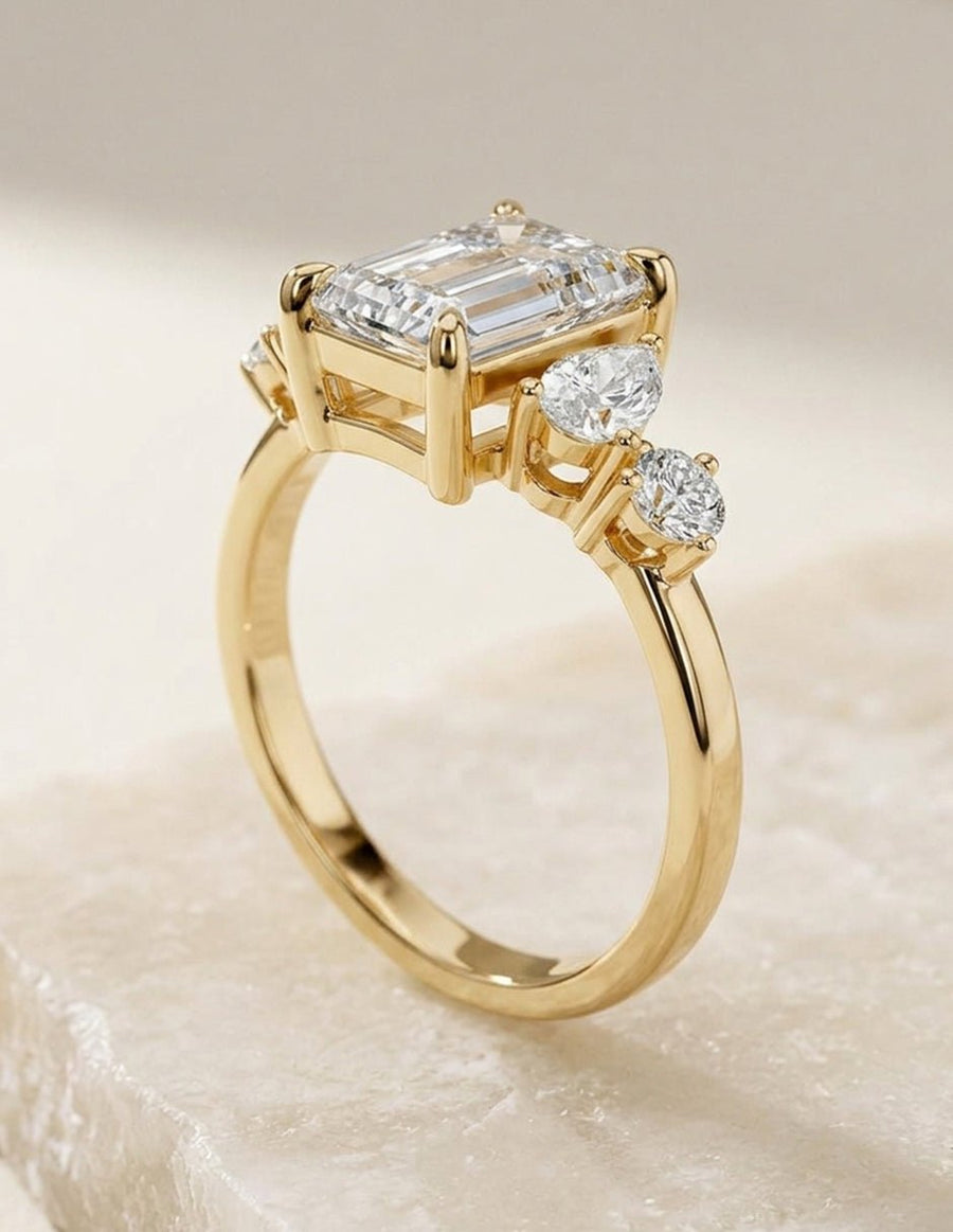 Anillo de compromiso - piedras laterales - AMORE144-EM-LG