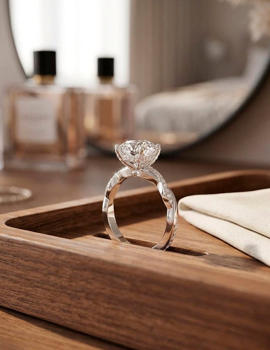 Anillo de compromiso - piedras laterales - AMORE157-CU-LG