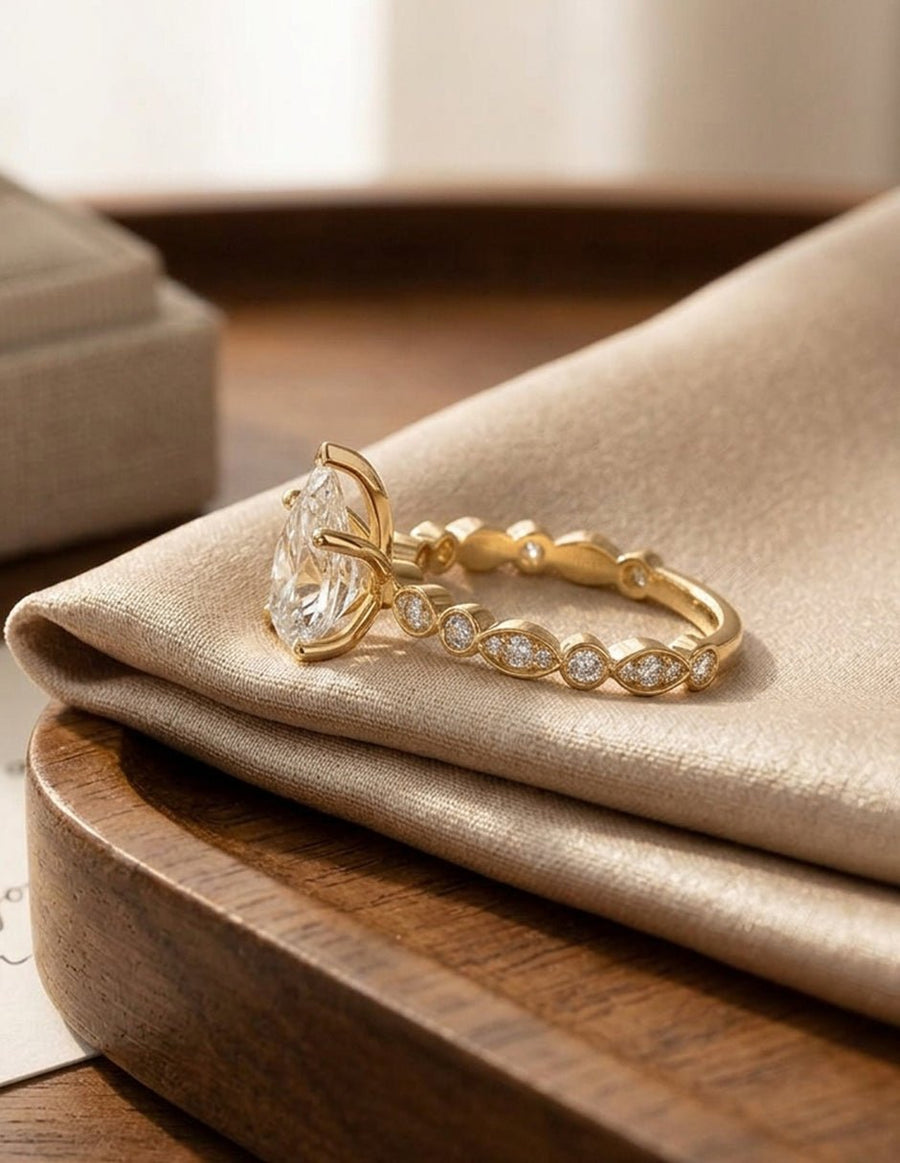Anillo de compromiso - piedras laterales - AMORE200-PE-LG
