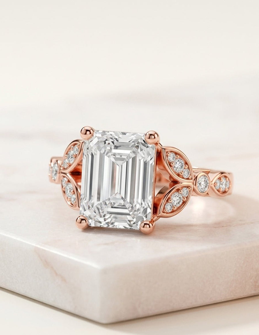 Anillo de compromiso - piedras laterales - AMORE203-EM-LG