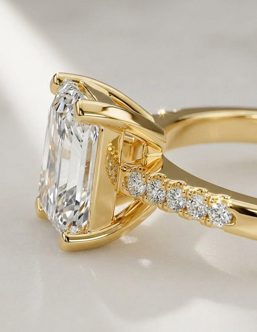 Anillo de compromiso - piedras laterales - AMORE227-EM-LG