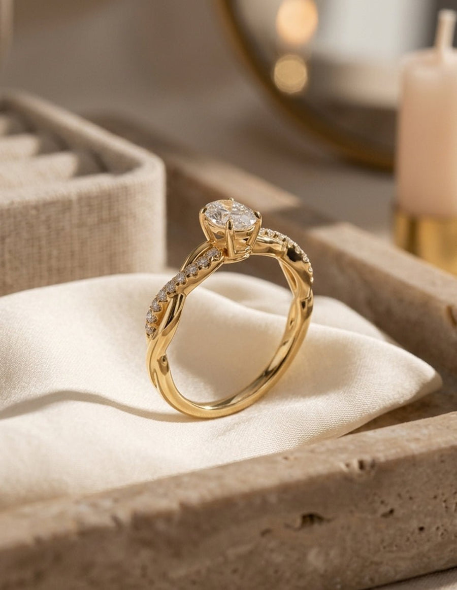 Anillo de compromiso - piedras laterales - AMORE254-OV-LG