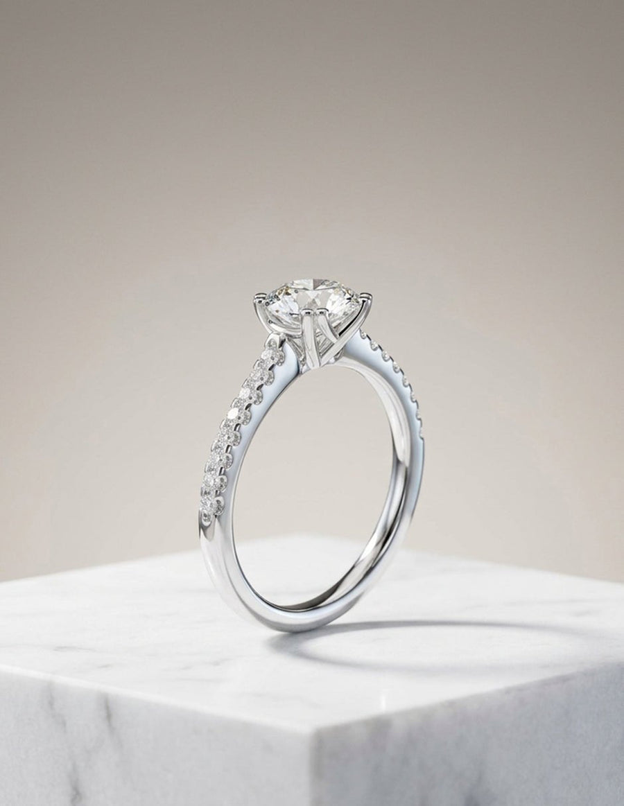 Anillo de compromiso - piedras laterales - AMORE261-RD-LG