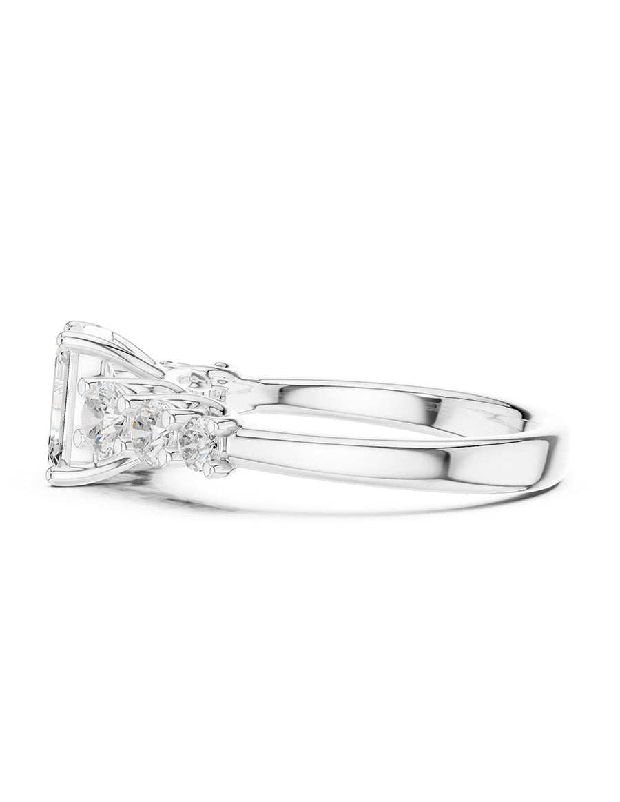 Anillo de compromiso - piedras laterales - AMORE272-EM-LG
