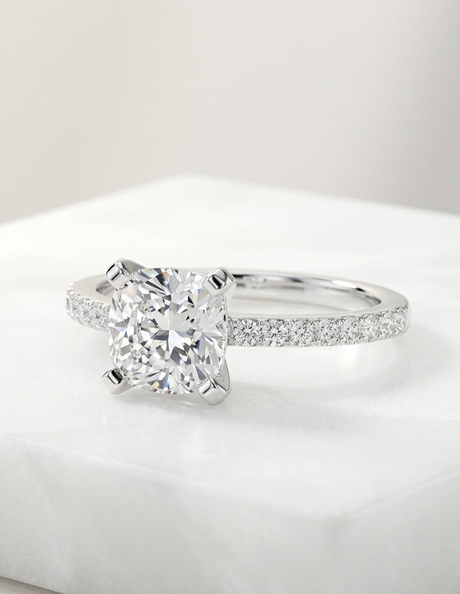 Anillo de compromiso - piedras laterales - AMORE283-CU-LG