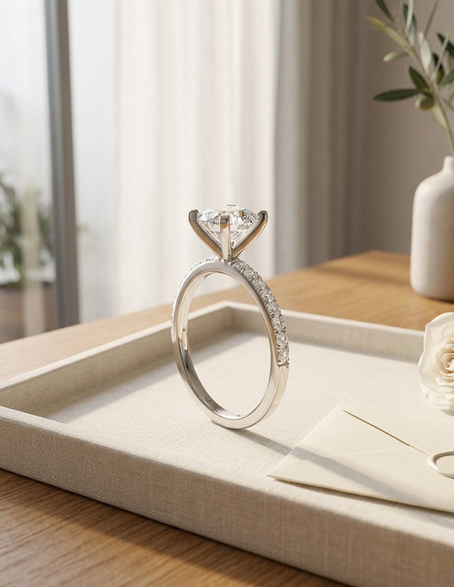 Anillo de compromiso - piedras laterales - AMORE283-CU-LG