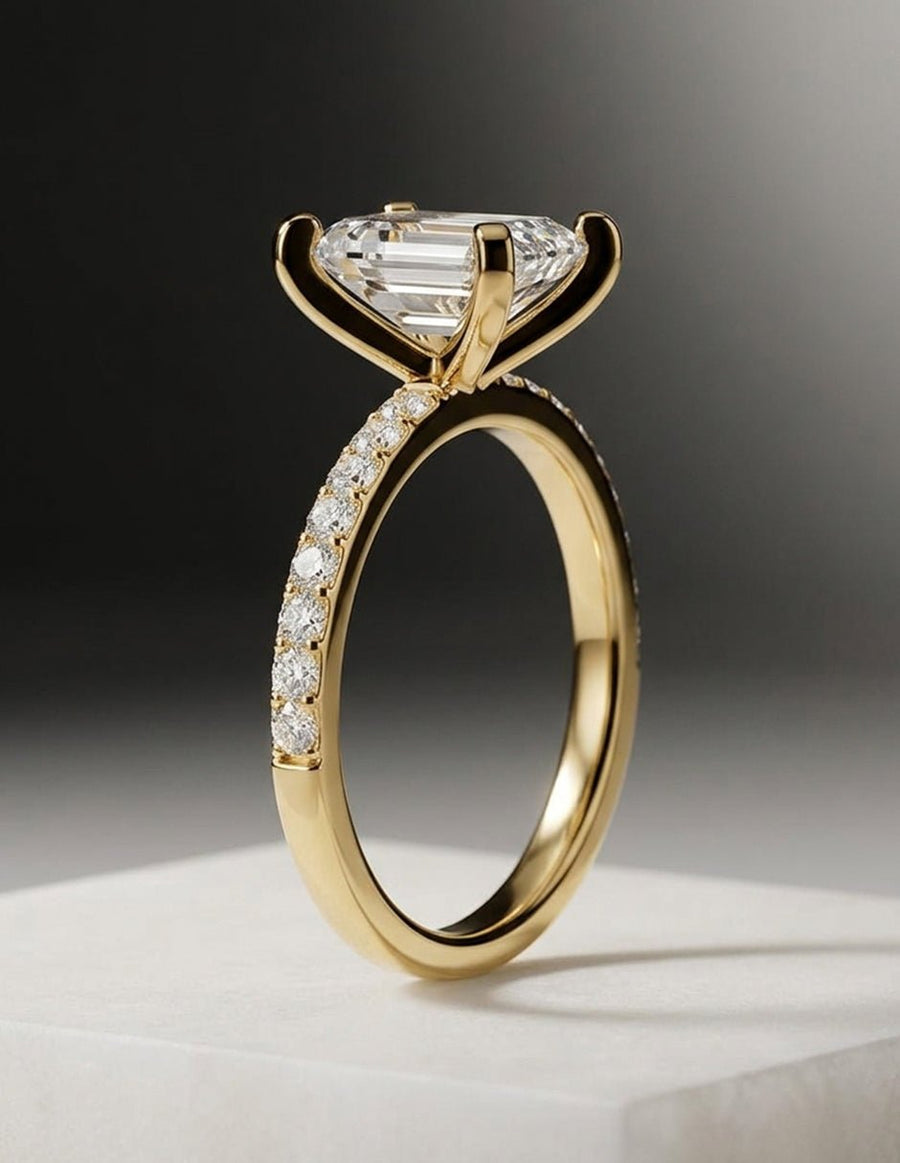 Anillo de compromiso - piedras laterales - AMORE283-EM-LG